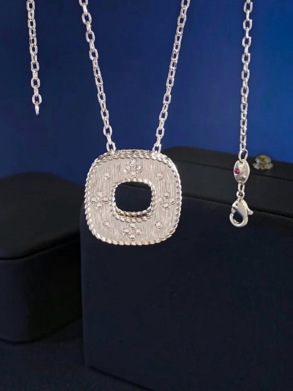 Square Rope-Edge CZ Pendant Necklace NWT 18KT Gold Plated Brass - Picture 2 of 4
